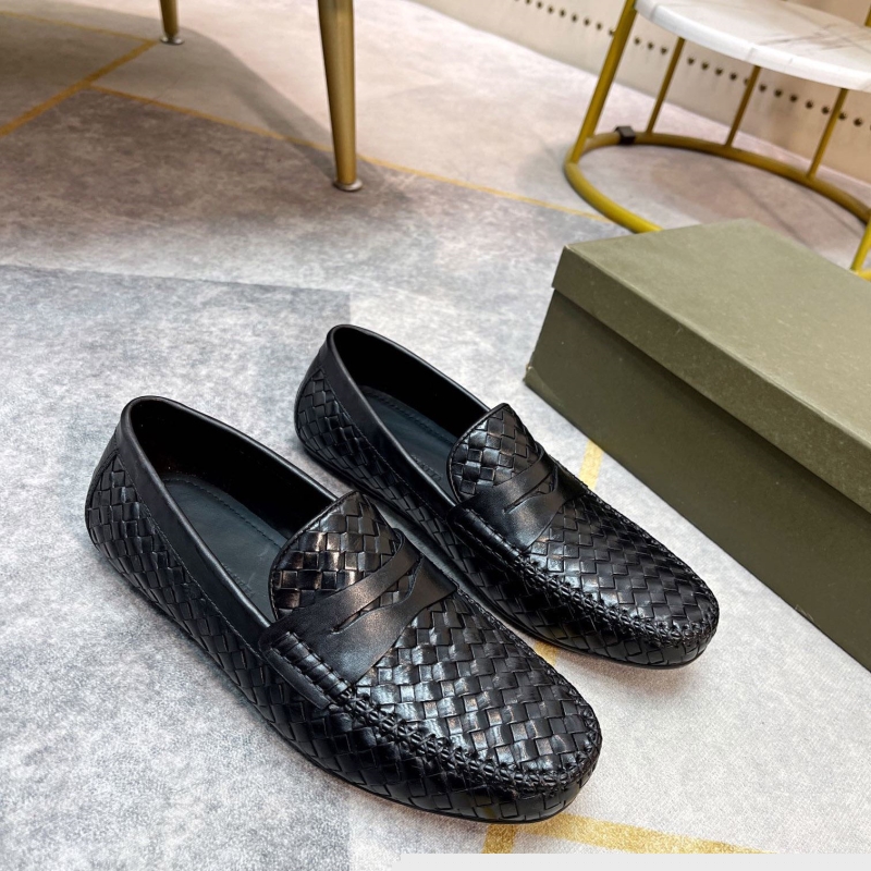 bo*te*ga Ve*ne*ta leather shoes